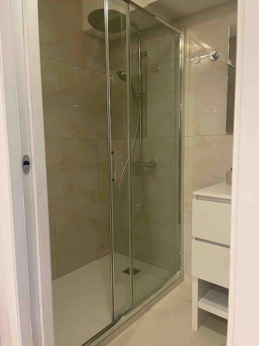 Appartamento Con Piscina E Sauna Bissone Zewnętrze zdjęcie